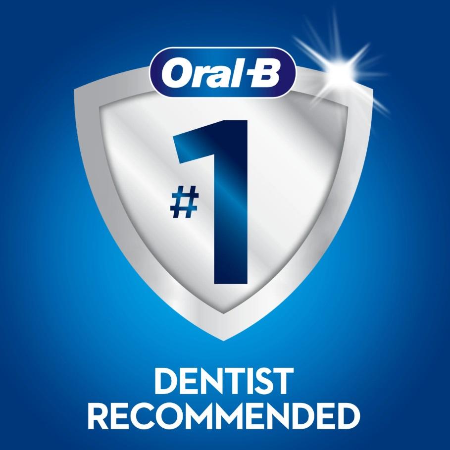 Oral-B Pro-Expert Clinic Line Pro-Flex Medium Manual Toothbrush